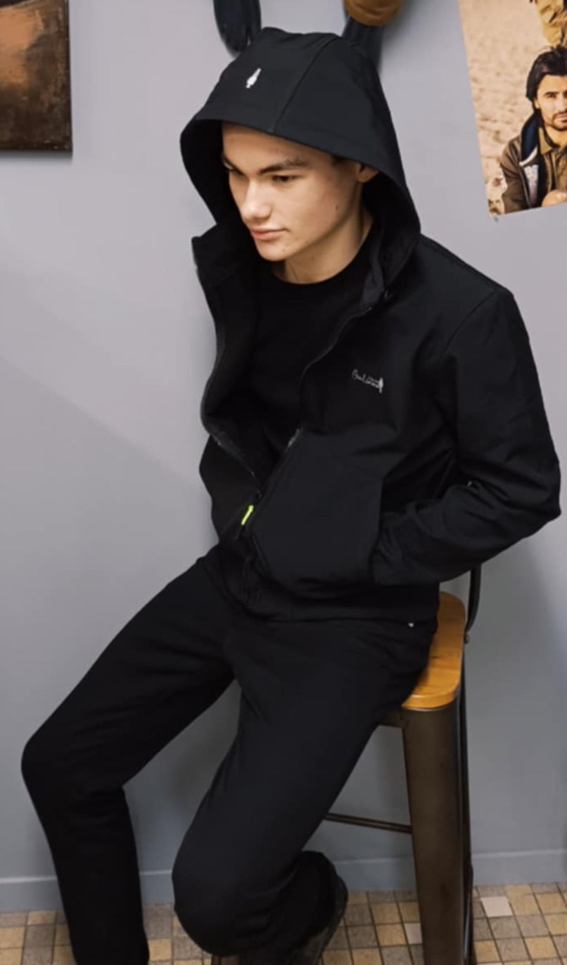 Giuliano il Bandito Blouson Coupe-Vent Noir: Élégance et Fonctionnalité Réunies.