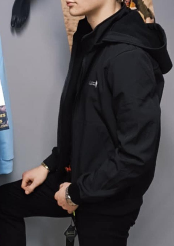 Giuliano il Bandito Blouson Coupe-Vent Noir: Élégance et Fonctionnalité Réunies.