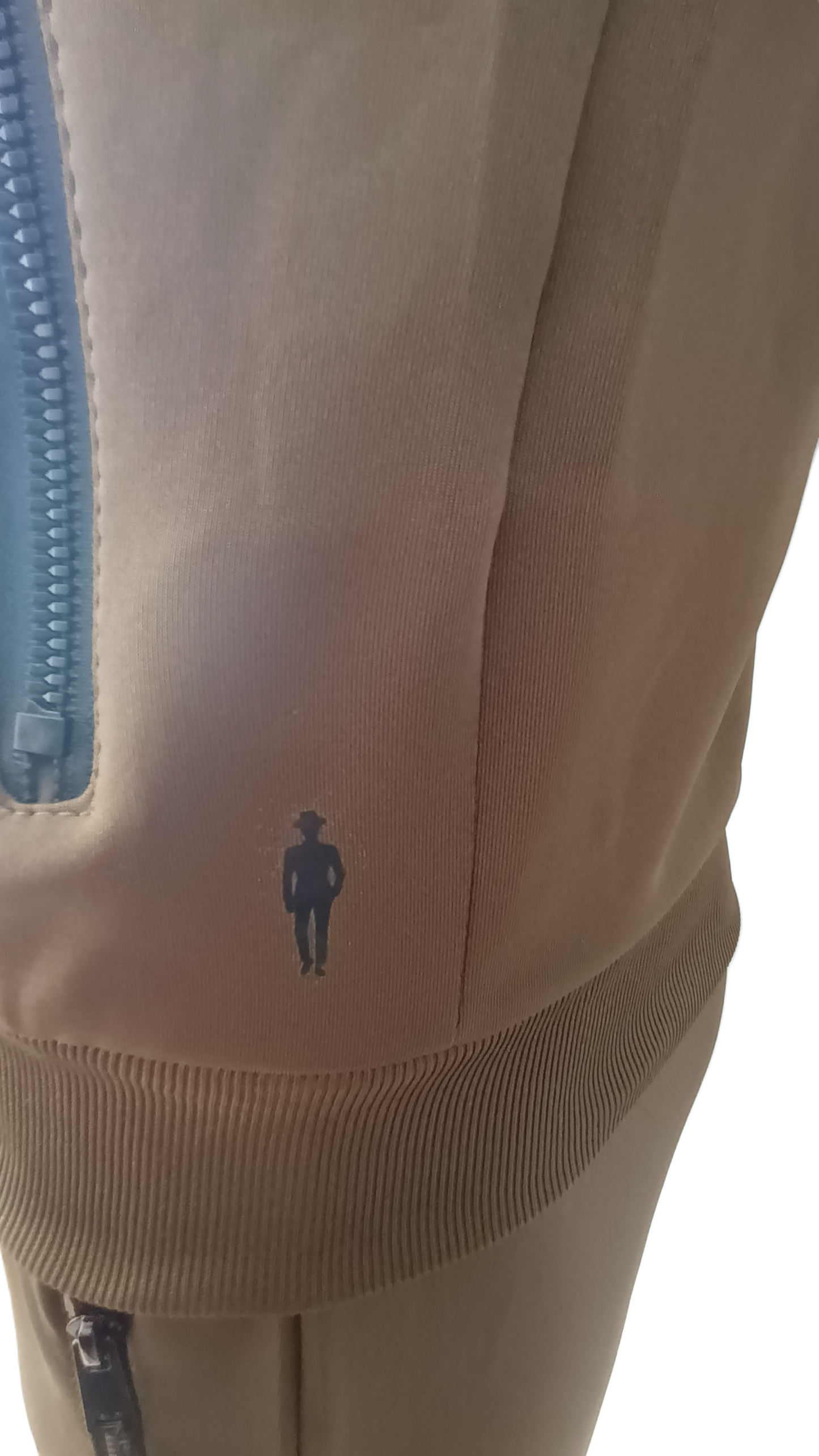 Giuliano il Bandito, Survêtement couleur Kaki Confort et Chic Réunis, "Affirmez votre Style"