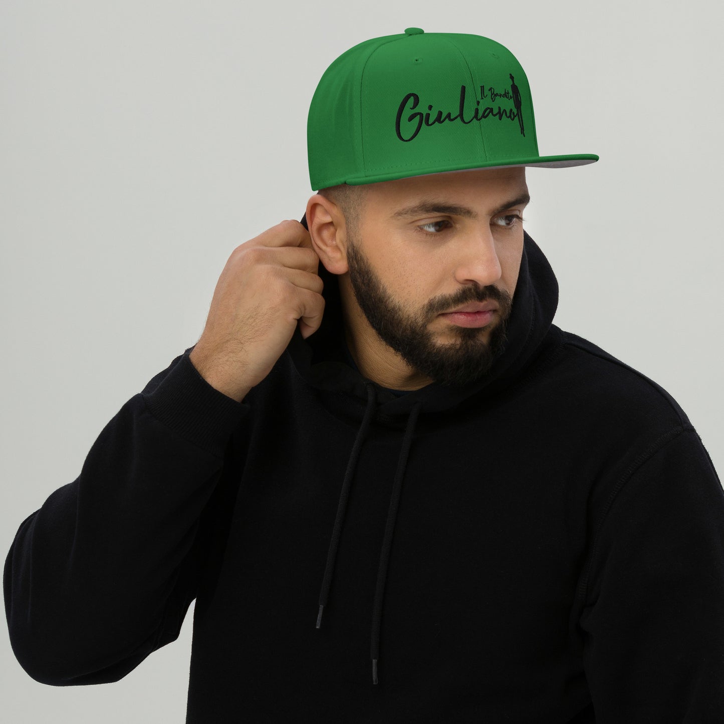 Giuliano il bandito casquette snapback : l’accessoire unisexe indispensable.