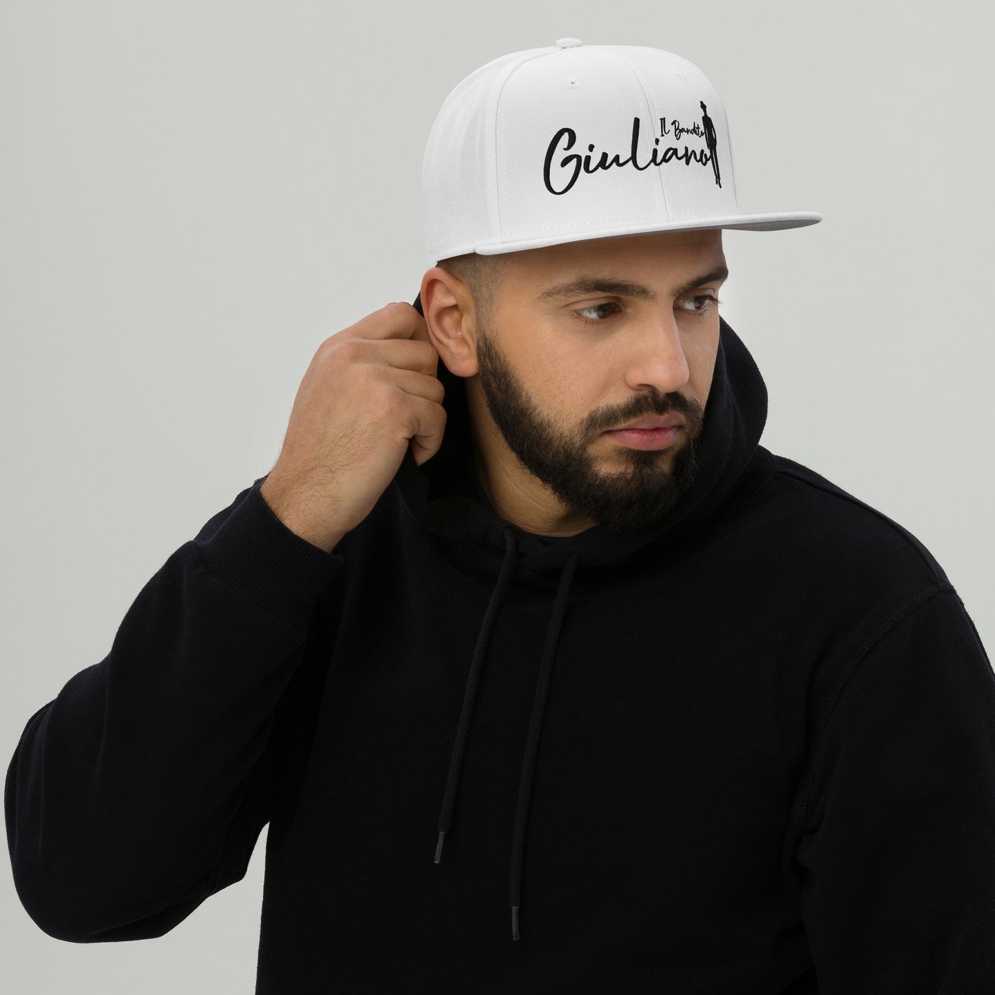 Giuliano il bandito casquette snapback : l’accessoire unisexe indispensable.